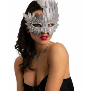 Maschera ecopelle con piume e cristalli colore argento